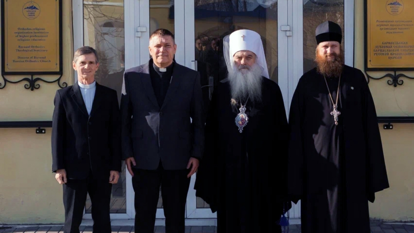 Библия, общество и ценности: в Барнауле продолжается межконфессиональный диалог